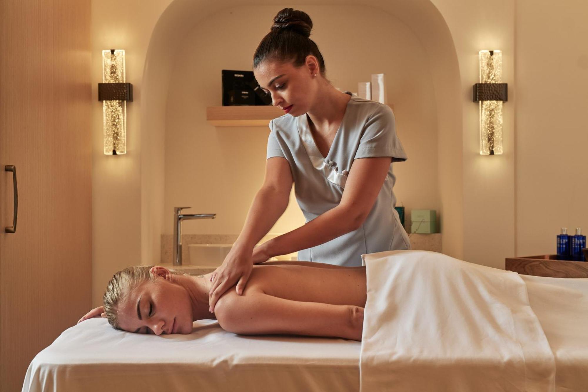 City Of Dreams Mediterranean - Integrated Resort, Casino & Entertainment Лимасол Экстерьер фото Massage