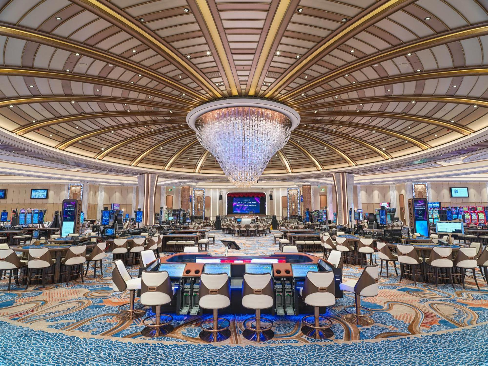 City Of Dreams Mediterranean - Integrated Resort, Casino & Entertainment Лимасол Экстерьер фото The casino floor at the MGM Grand